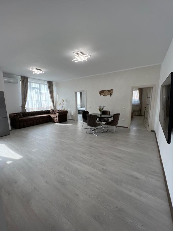 Furtuntec Apartment Tecuci Ngoại thất bức ảnh