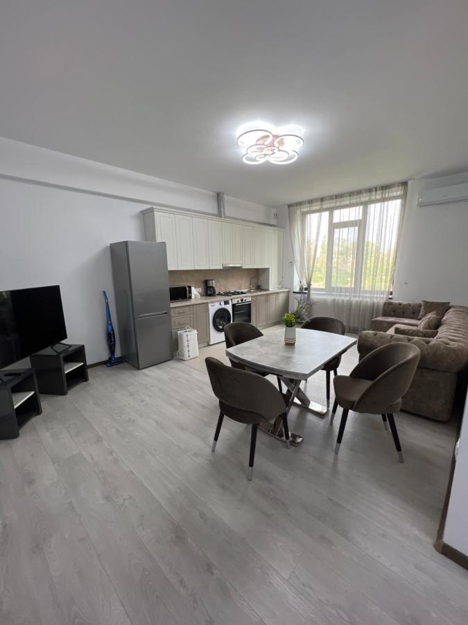 Furtuntec Apartment Tecuci Ngoại thất bức ảnh